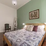 Guesthost - Musei Vaticani Stylish Apartment